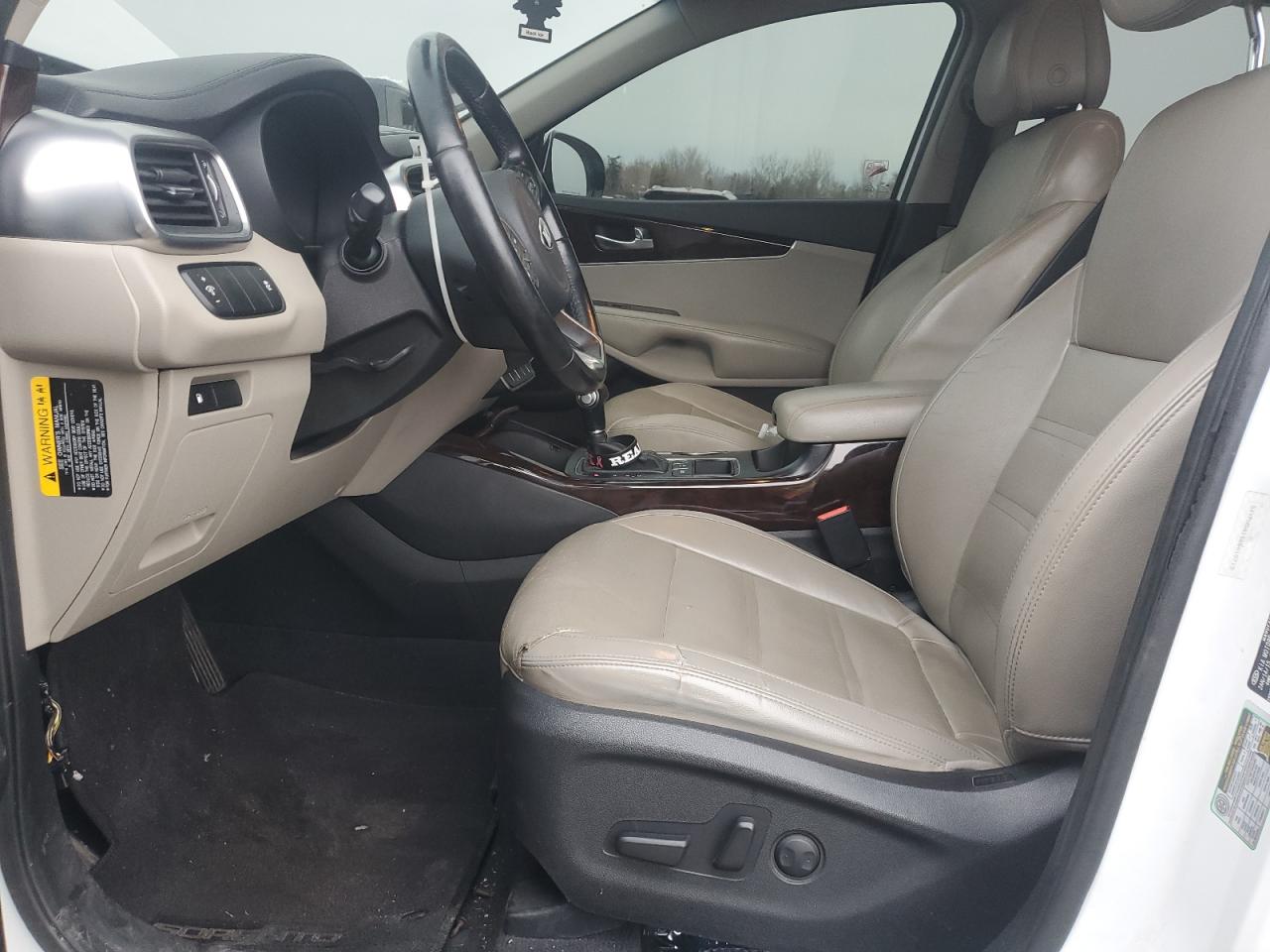 2016 Kia Sorento - Image 7
