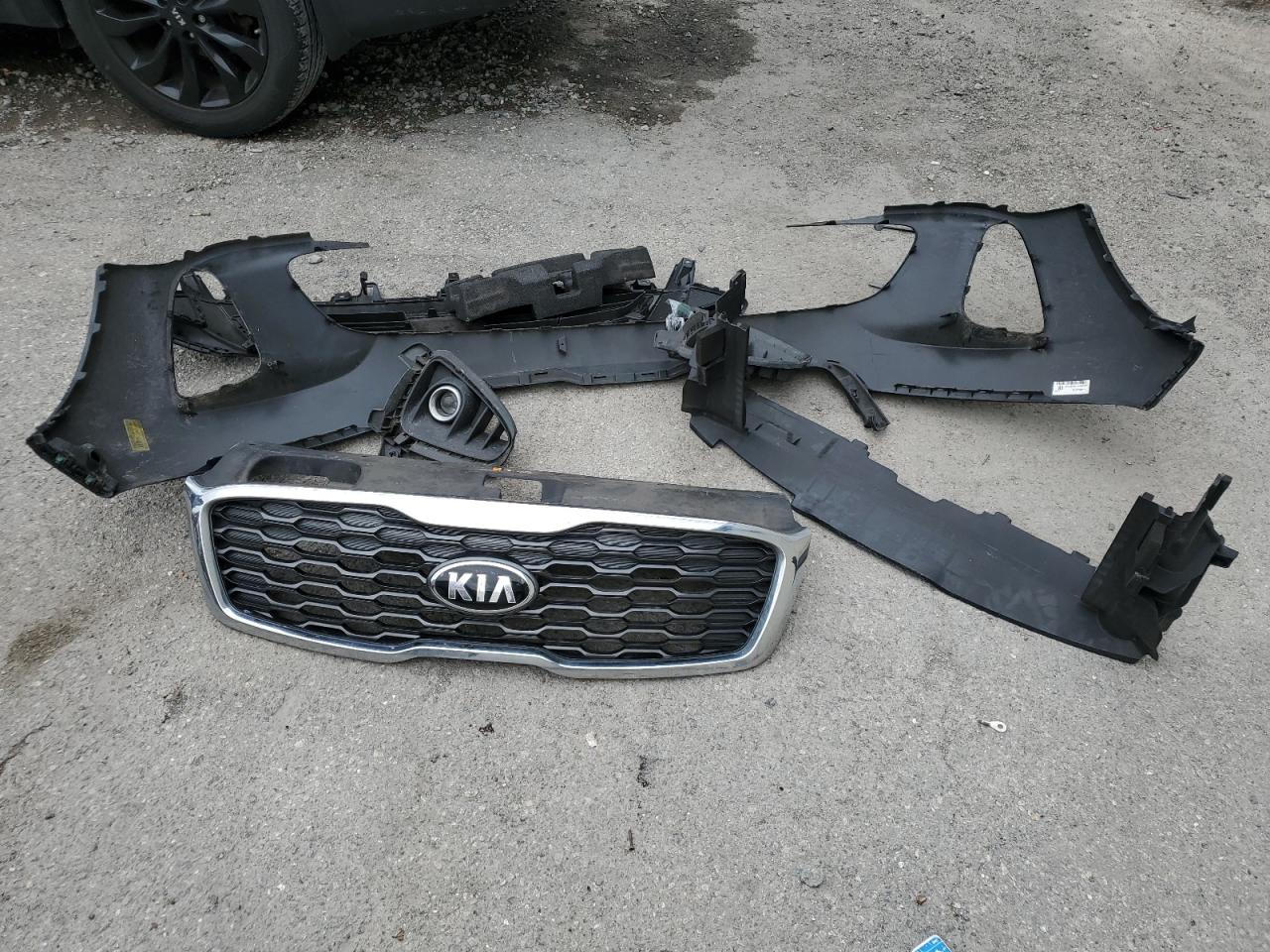 2020 Kia Sorento - Image 13