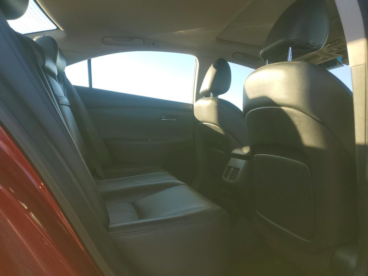 2010 Lexus ES - Image 10