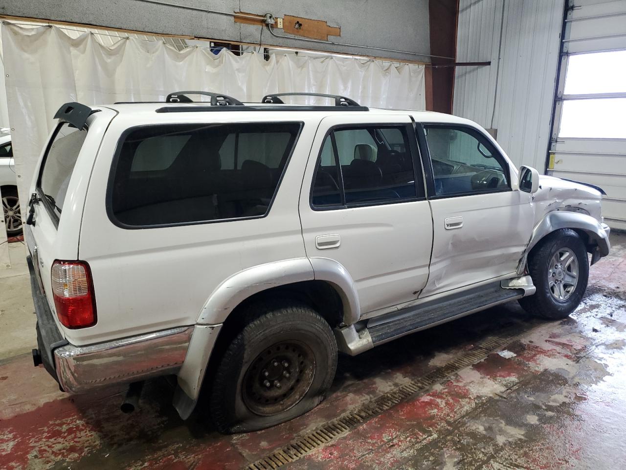 2002 Toyota 4Runner - Image 3