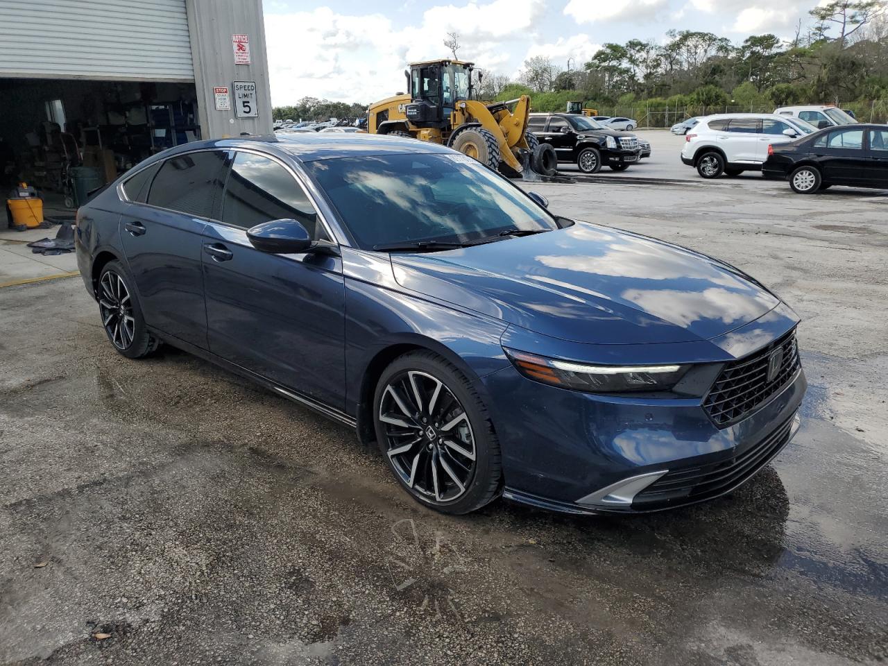 2023 Honda Accord - Image 4