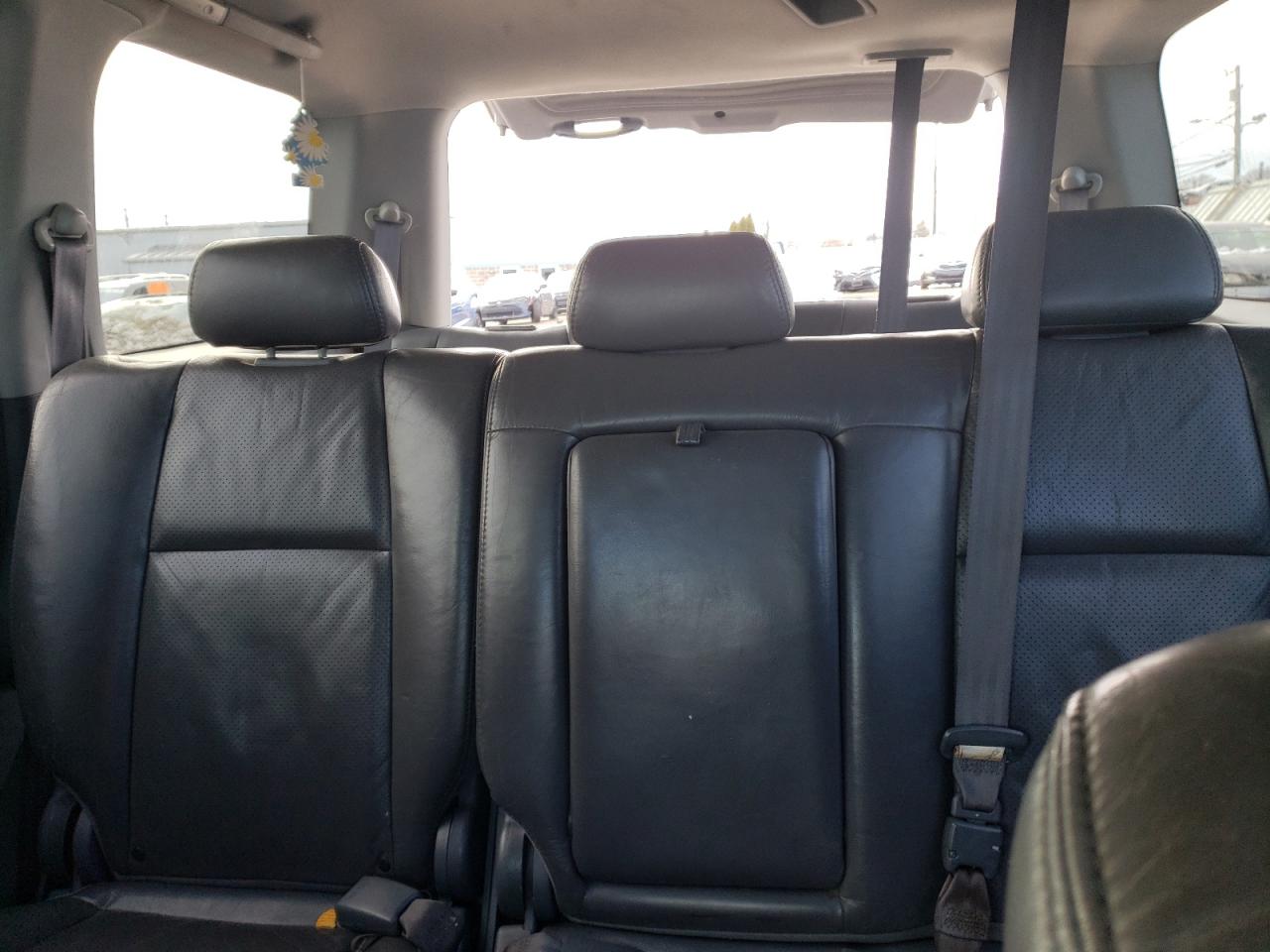 2004 Honda Pilot - Image 10