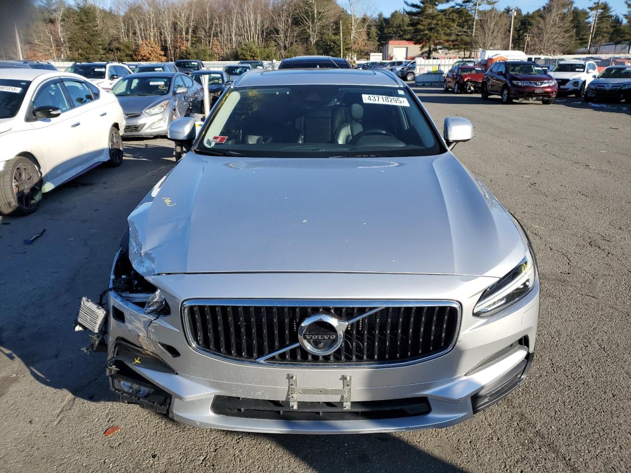 2018 Volvo V90 - Image 5