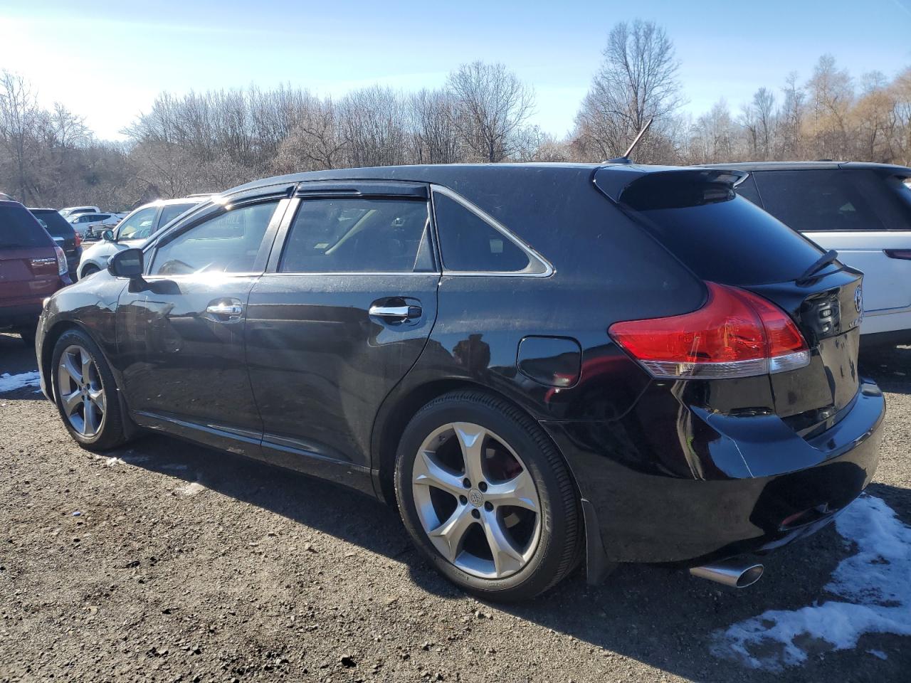2009 Toyota Venza - Image 2
