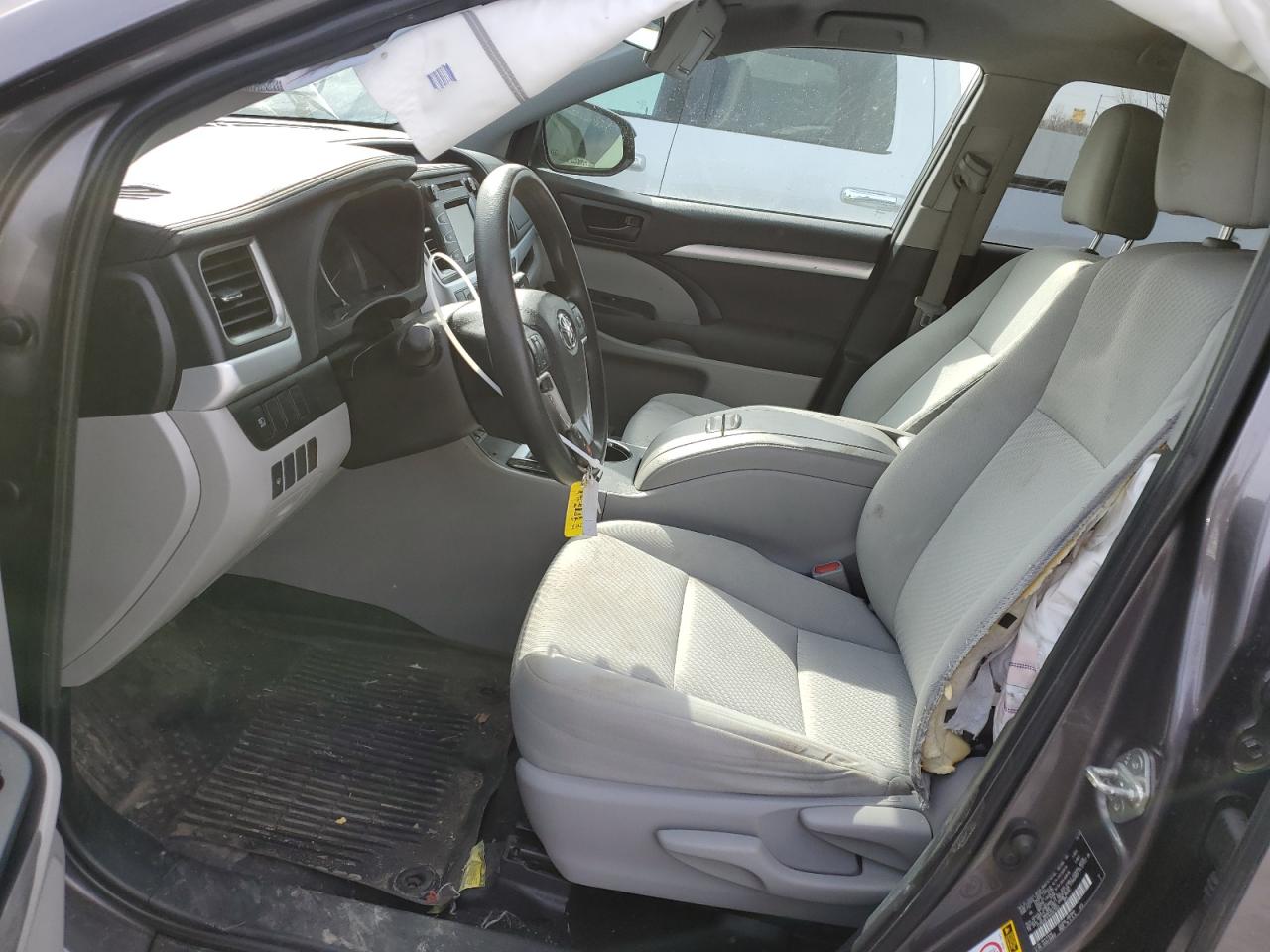 2019 Toyota Highlander - Image 7
