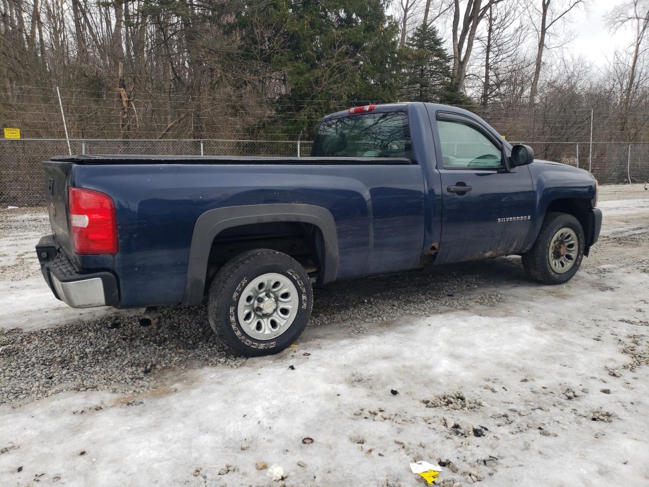 2009 Chevrolet Silverado - Image 3
