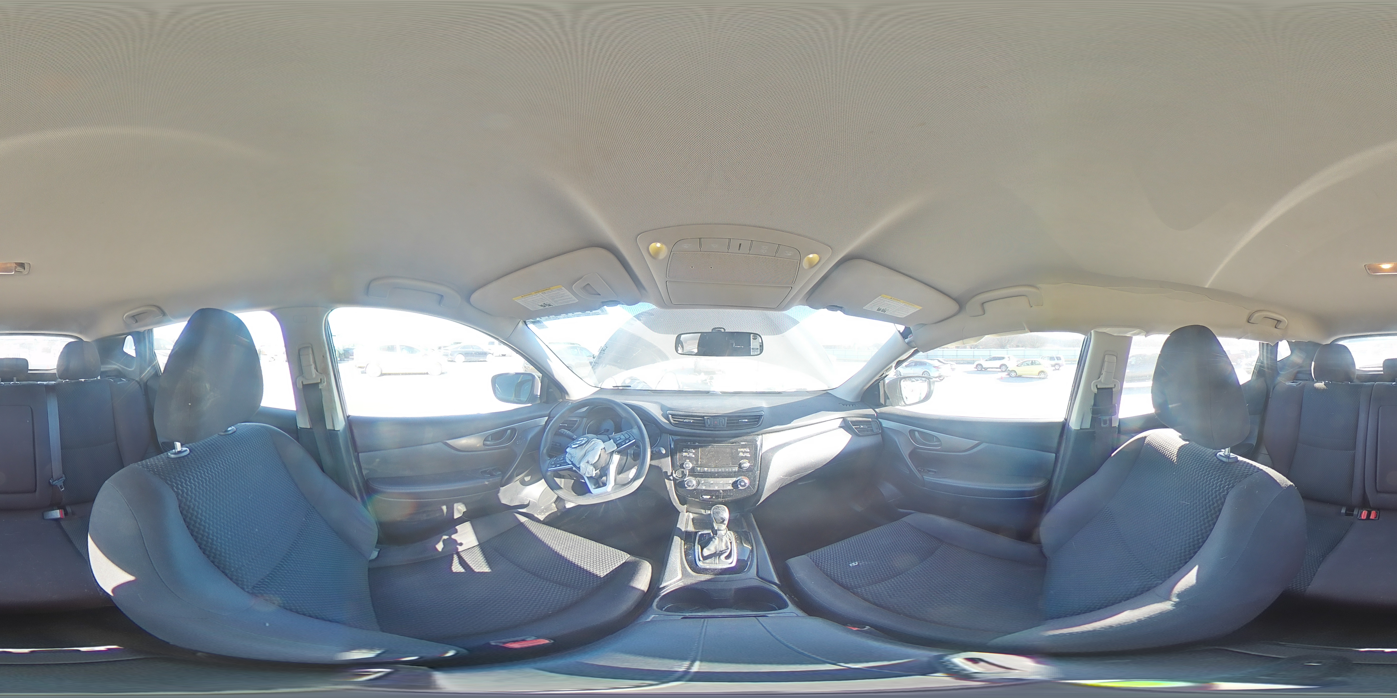 2018 Nissan Rogue - Image 14