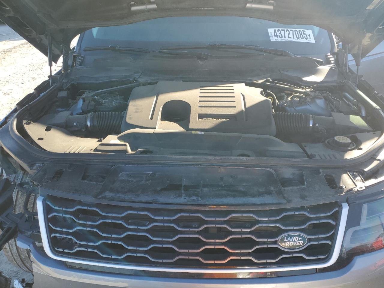 2020 Land Rover Range Rover - Image 12