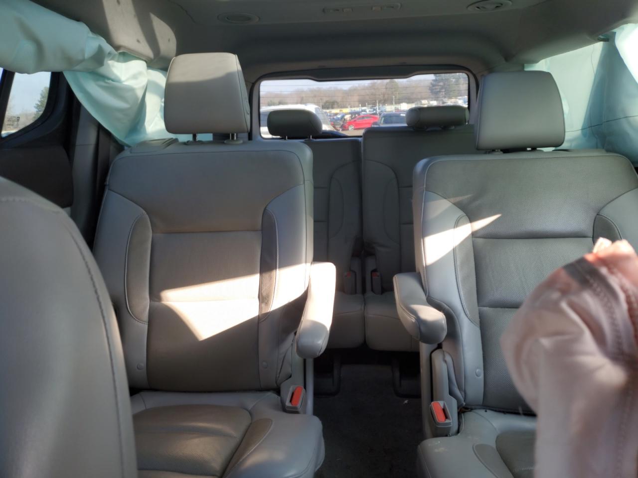 2017 GMC Acadia - Image 10