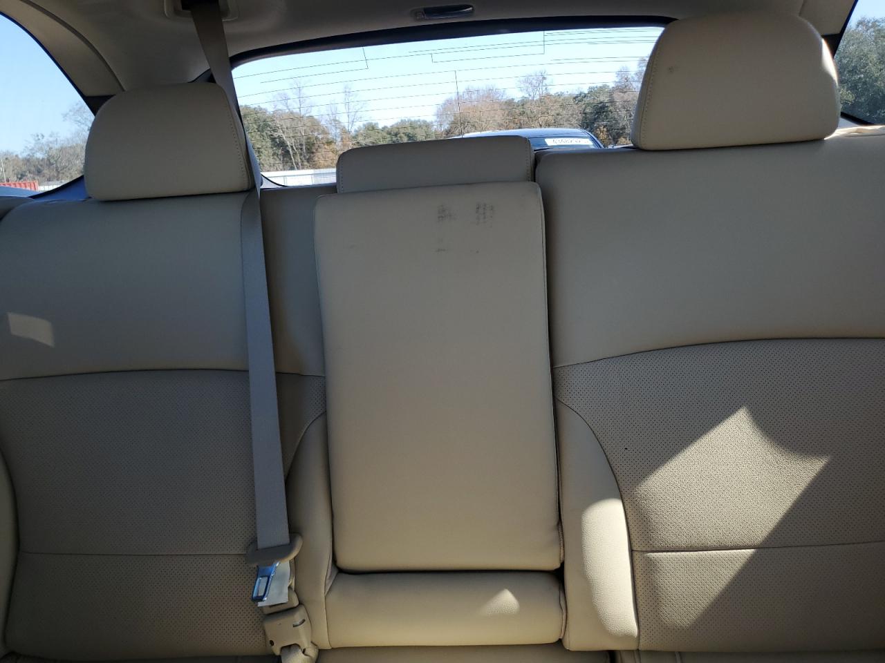 2015 Subaru Outback - Image 10