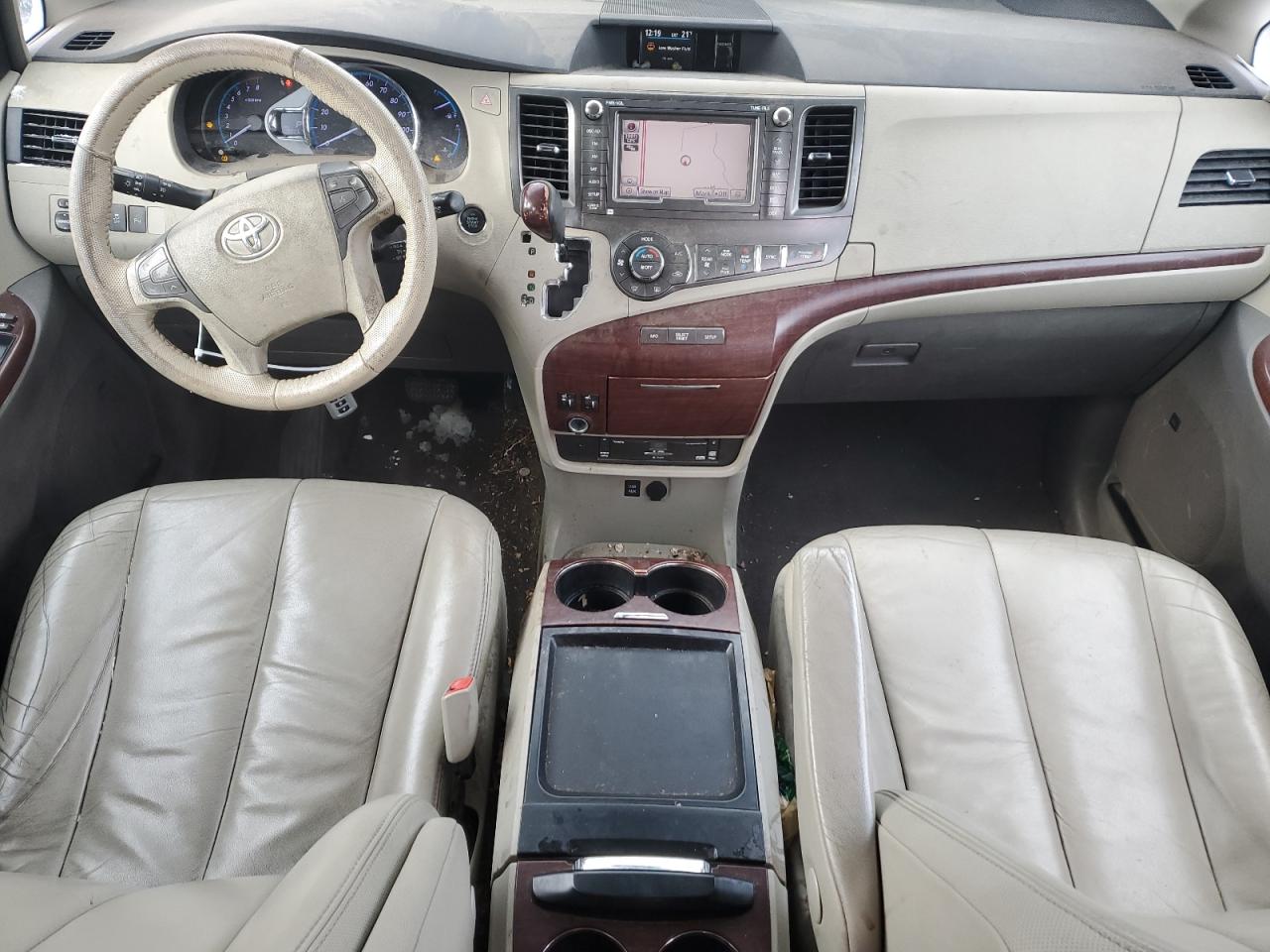 2011 Toyota Sienna Xle VIN: 5TDDK3DC7BS017296 Lot: 45395135