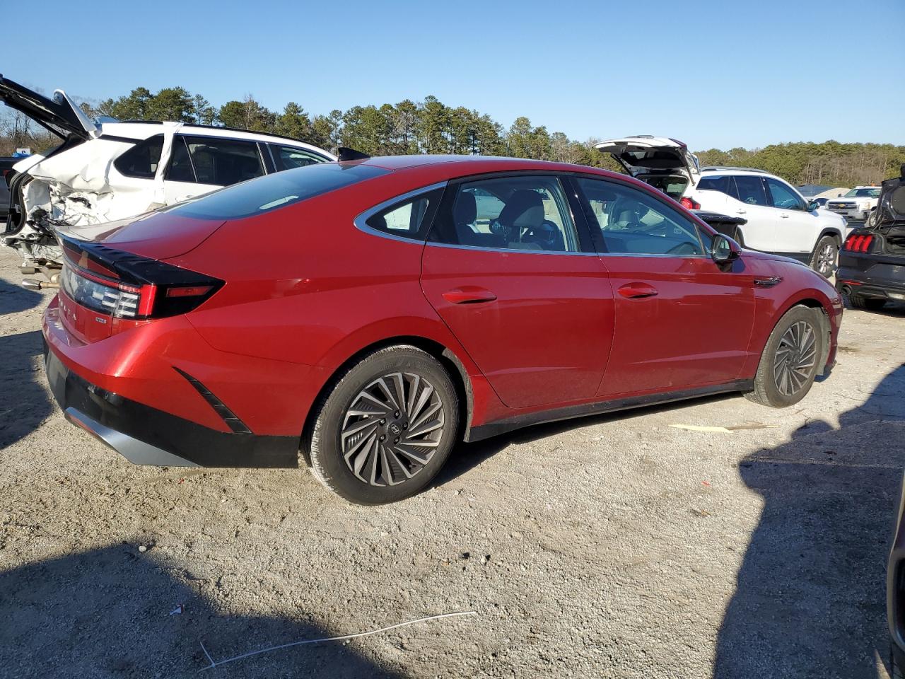 2024 Hyundai Sonata - Image 3