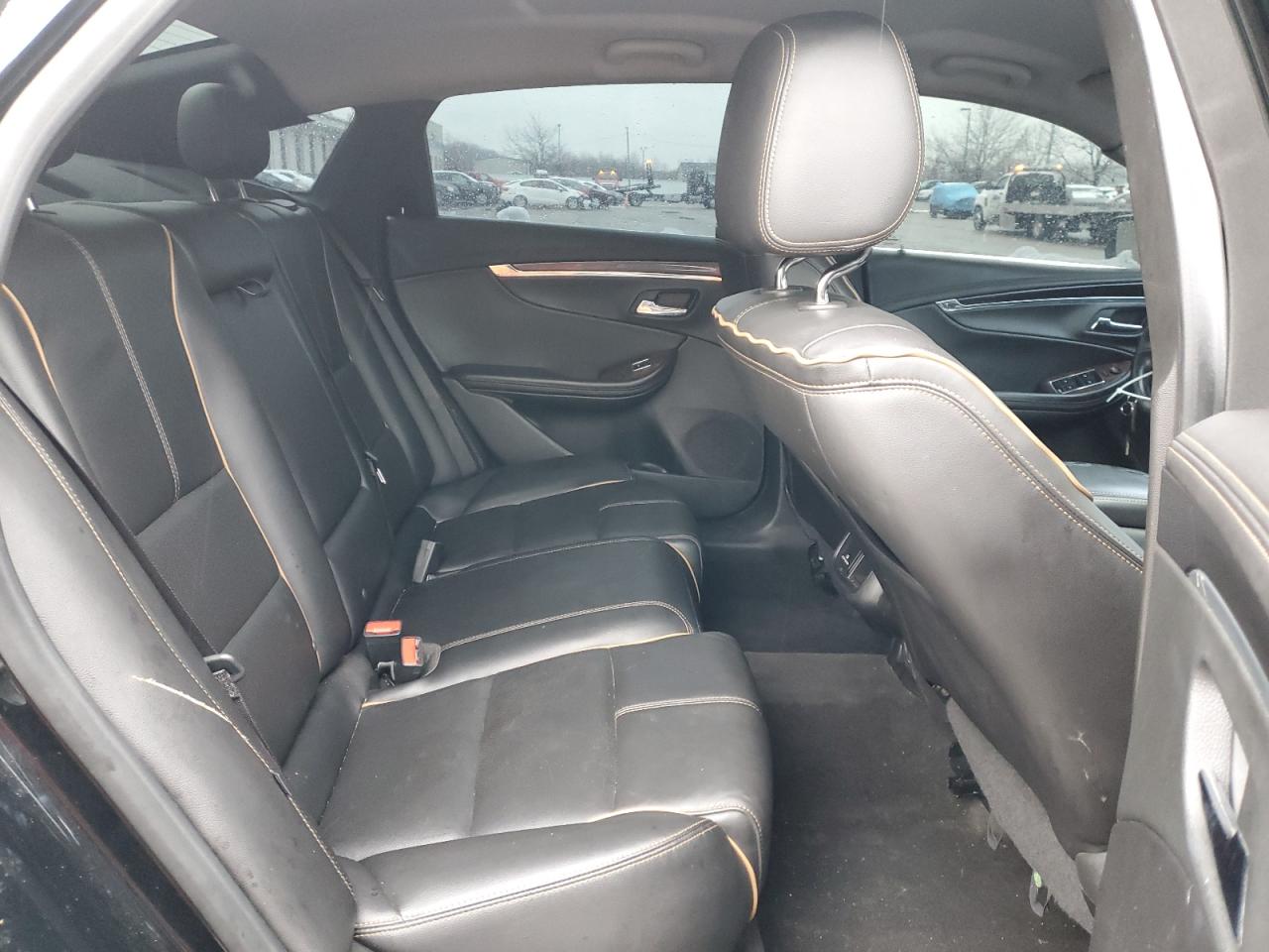 2015 Chevrolet Impala - Image 10