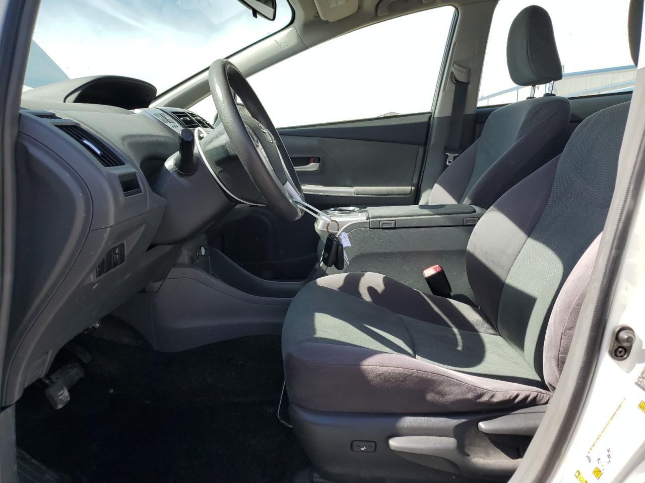 2012 Toyota Prius - Image 7