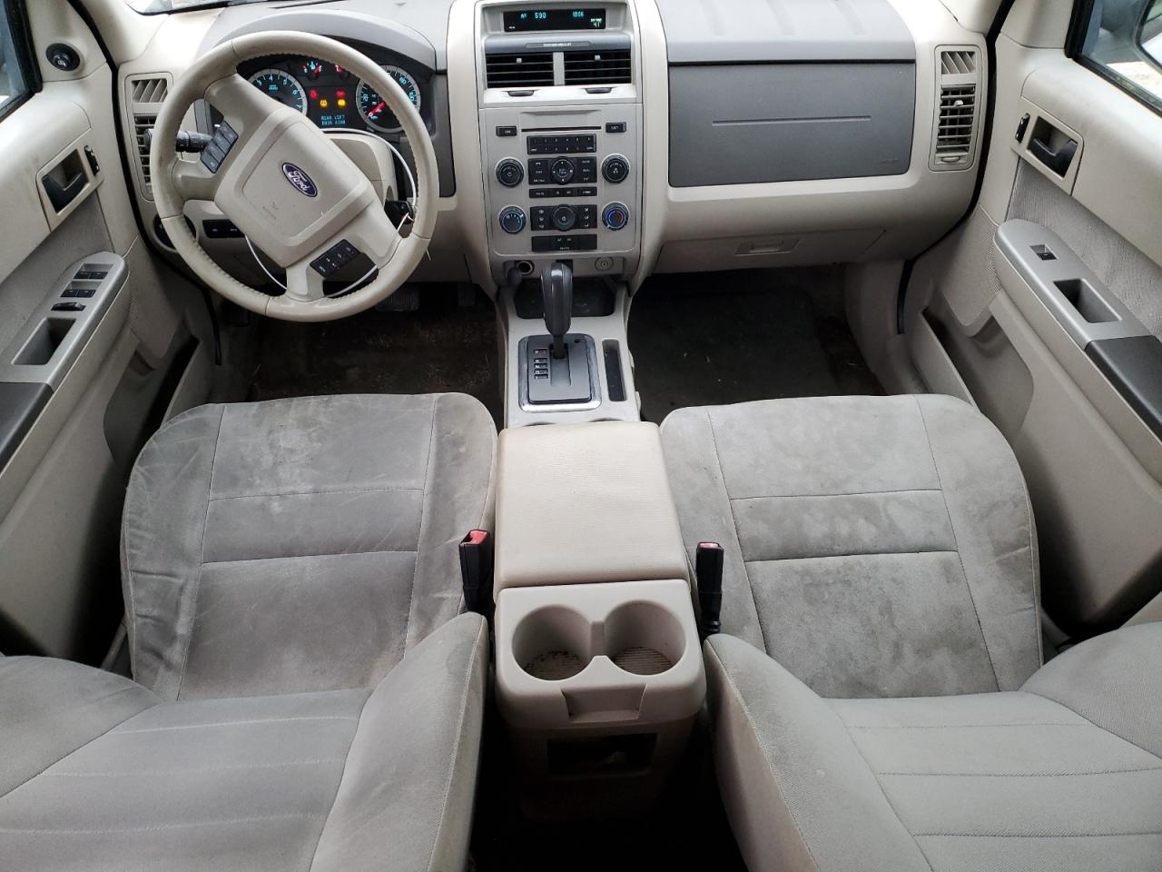 2010 Ford Escape - Image 8