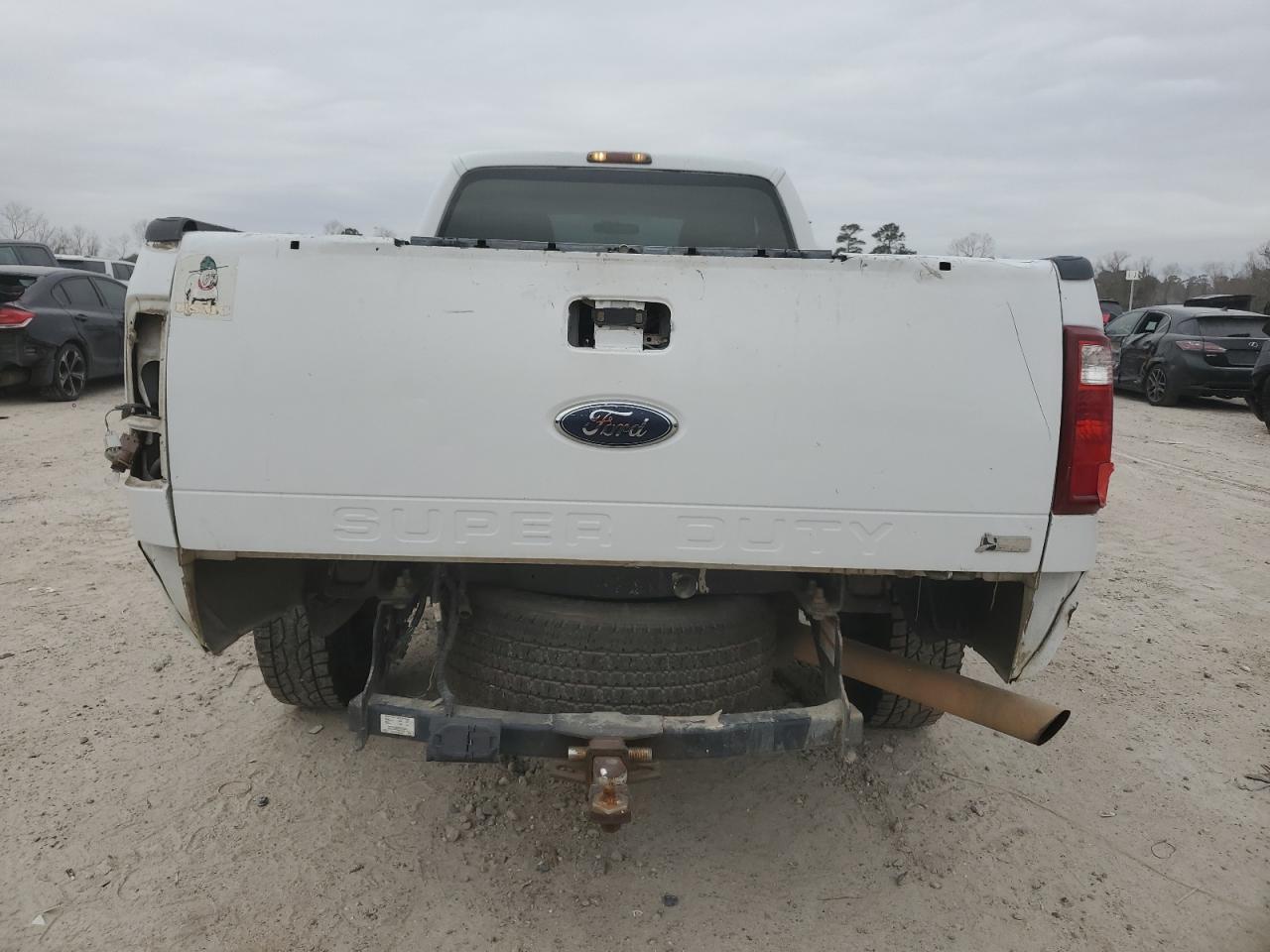 2011 Ford F250 - Image 6