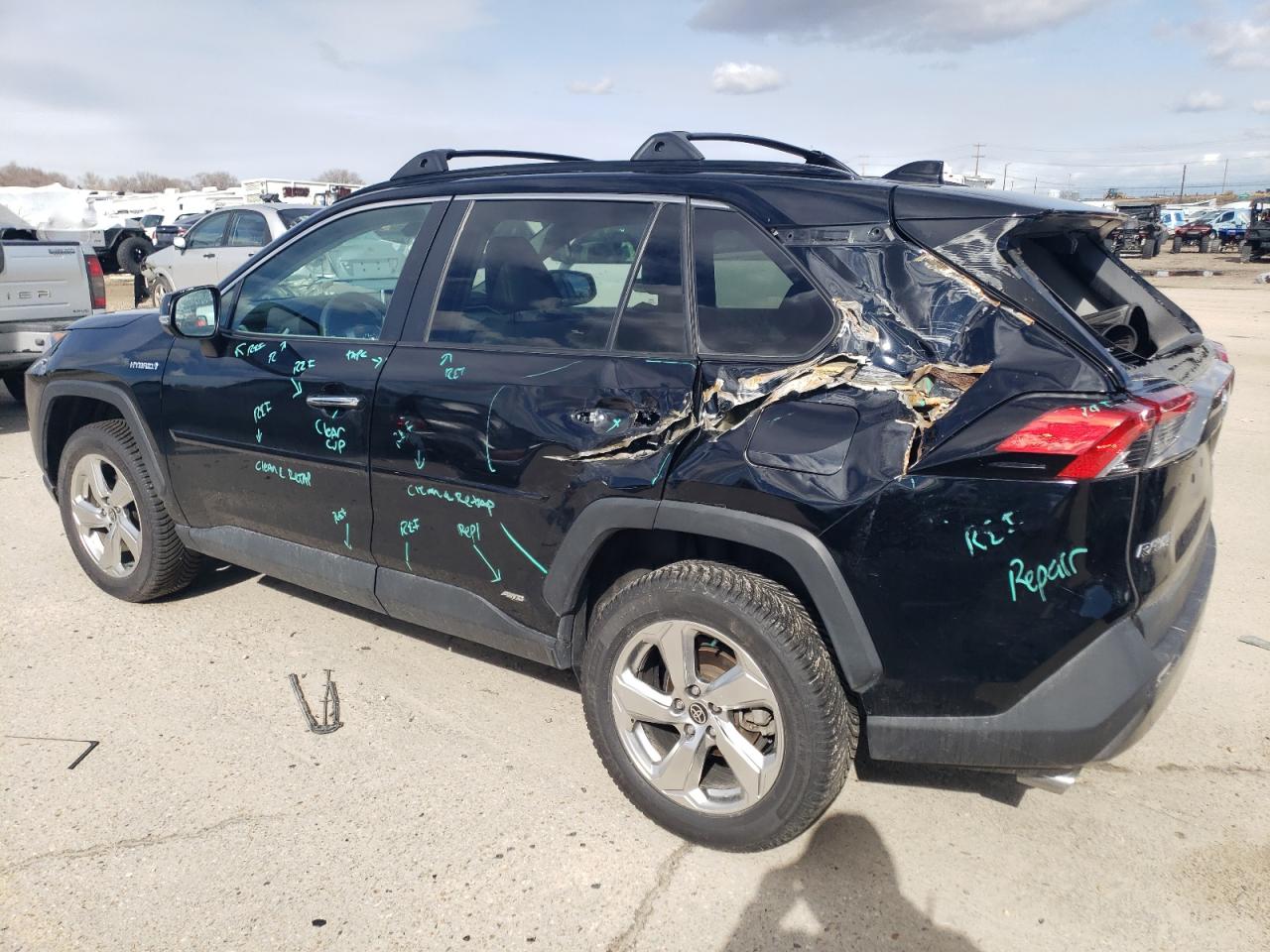 4T3D6RFV3MU044700 TOYOTA RAV4 2021