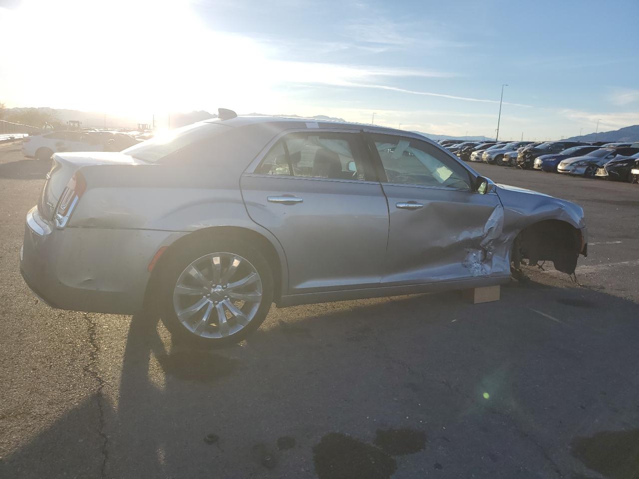 2017 Chrysler 300 - Image 3