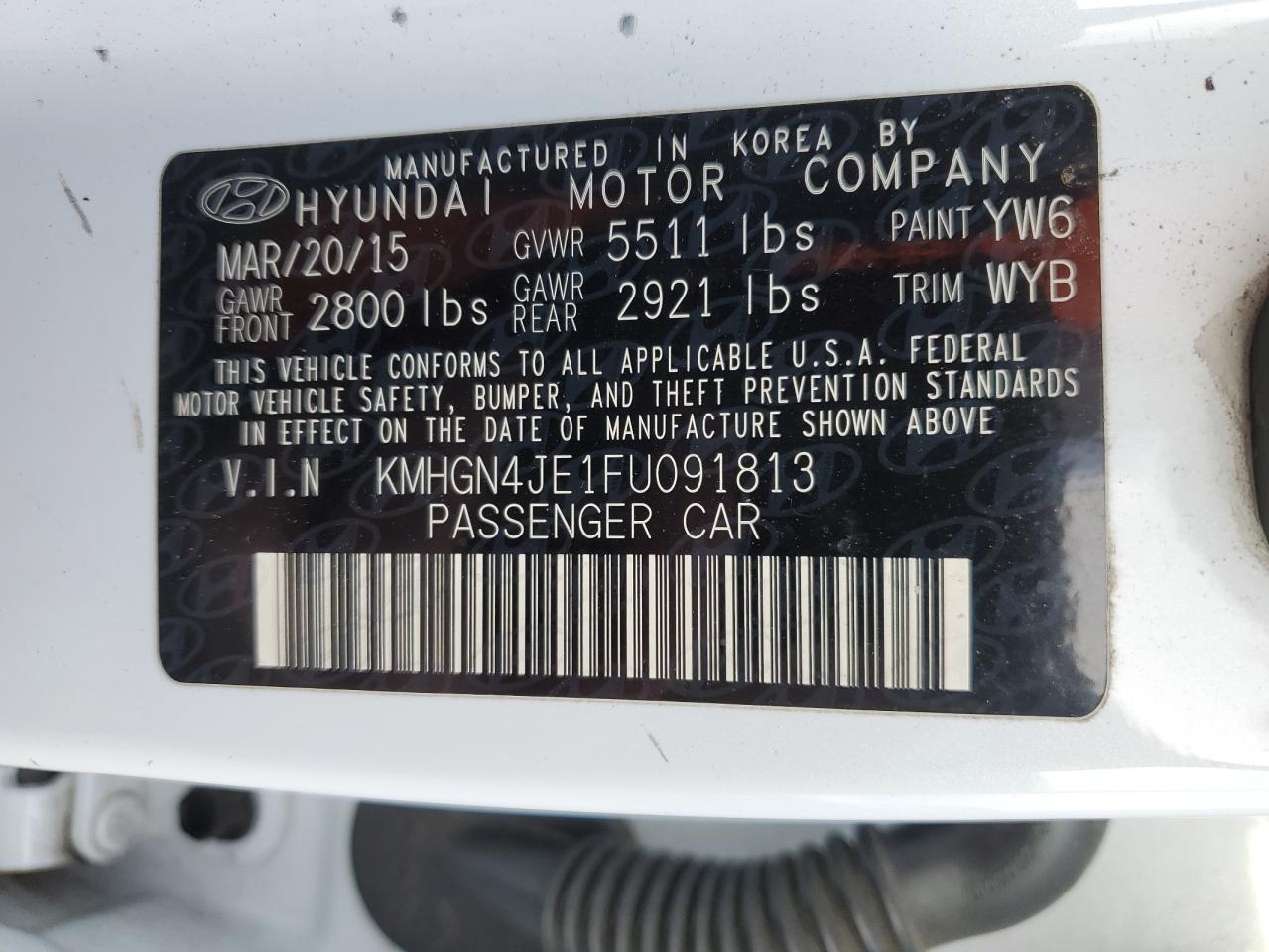 2015 Hyundai Genesis - Image 12