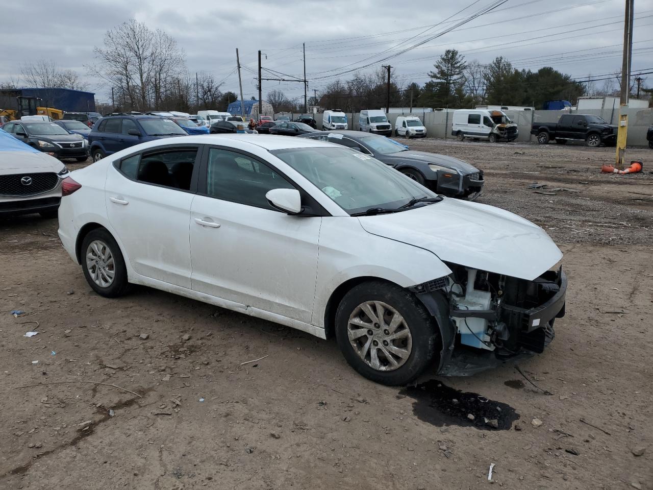2019 Hyundai Elantra - Image 4