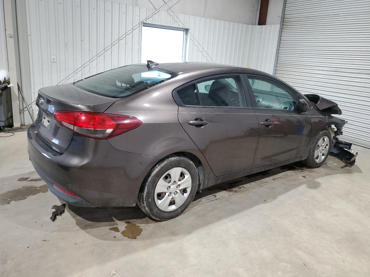 2017 Kia Forte - Image 3