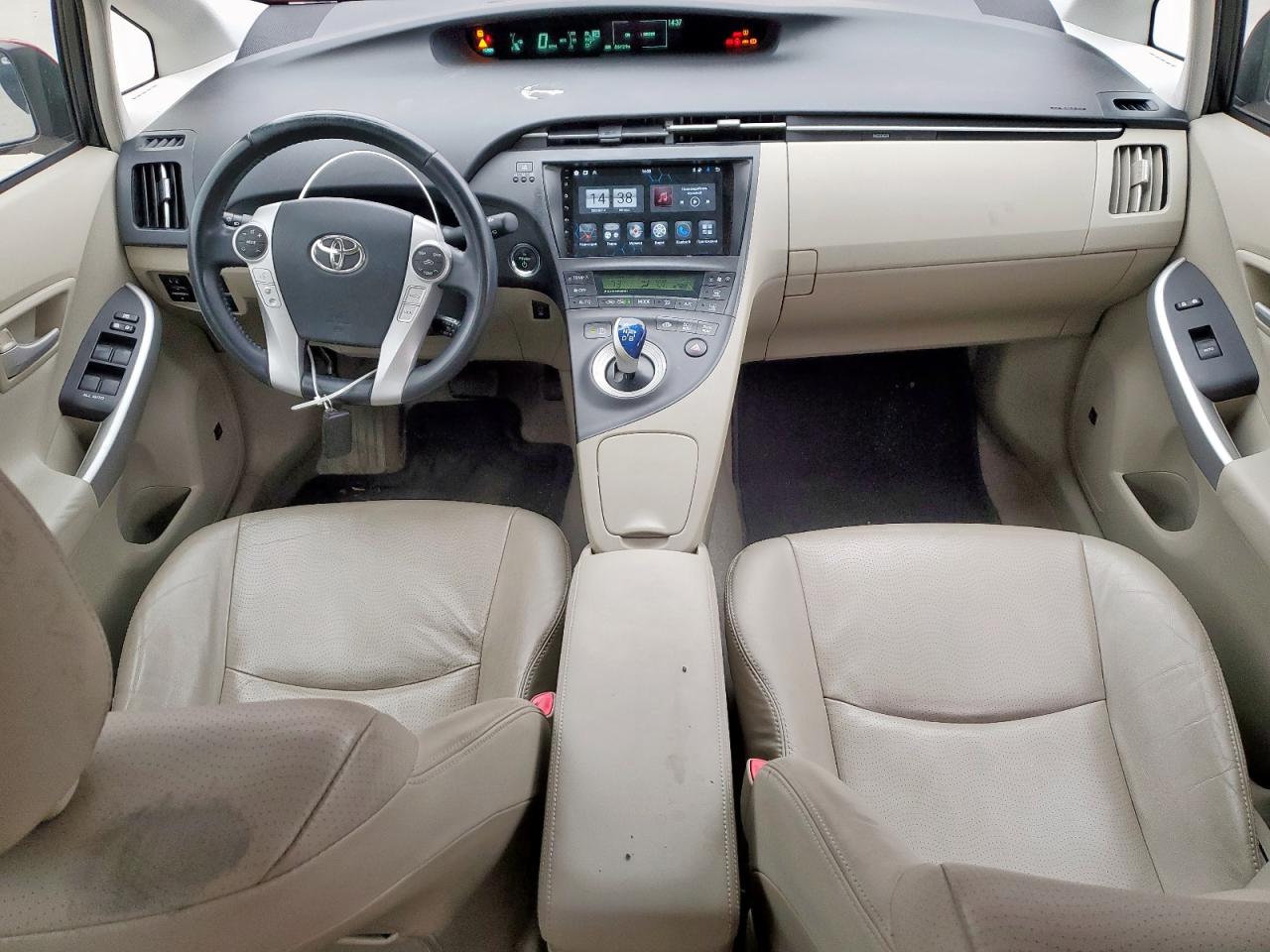 2010 Toyota Prius - Image 8