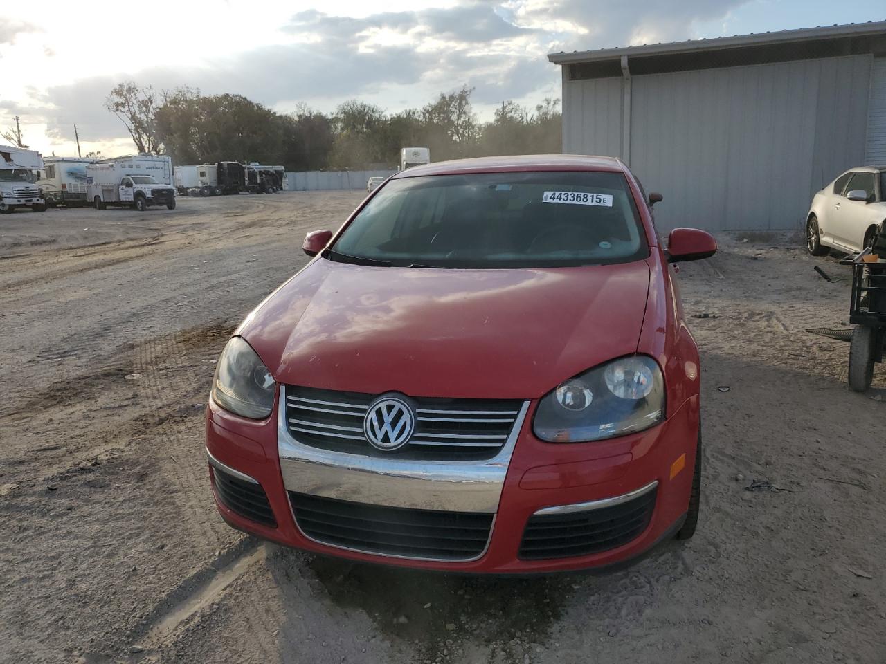 2009 Volkswagen Jetta - Image 5