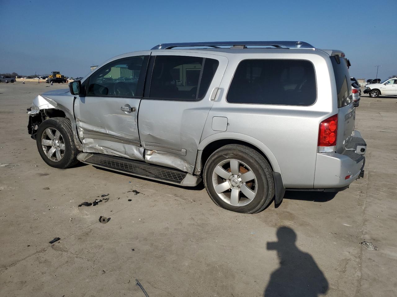2010 Nissan Armada - Image 2