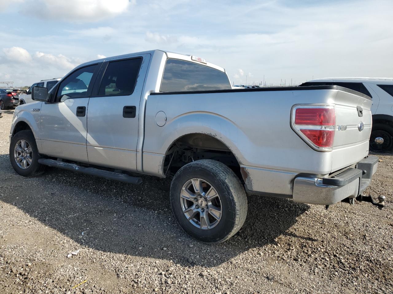 2014 Ford F-150 - Image 2