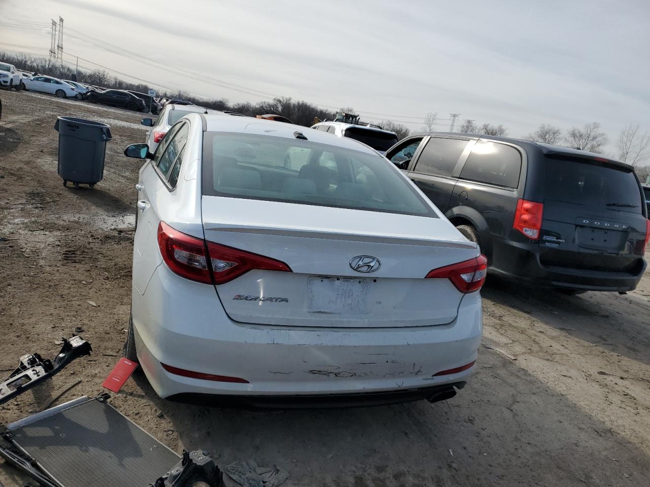 2017 Hyundai Sonata - Image 6