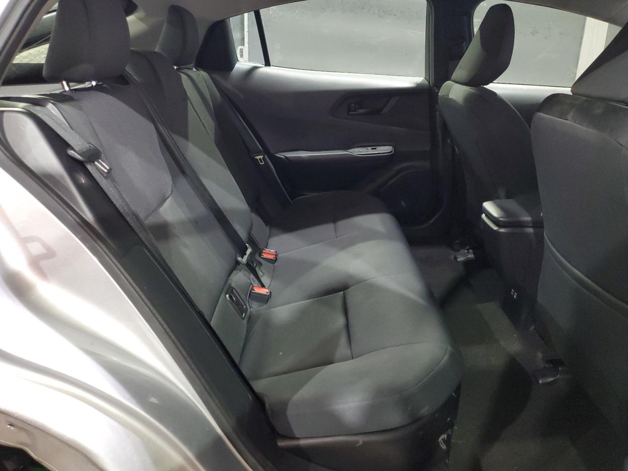 2024 Toyota Prius - Image 11