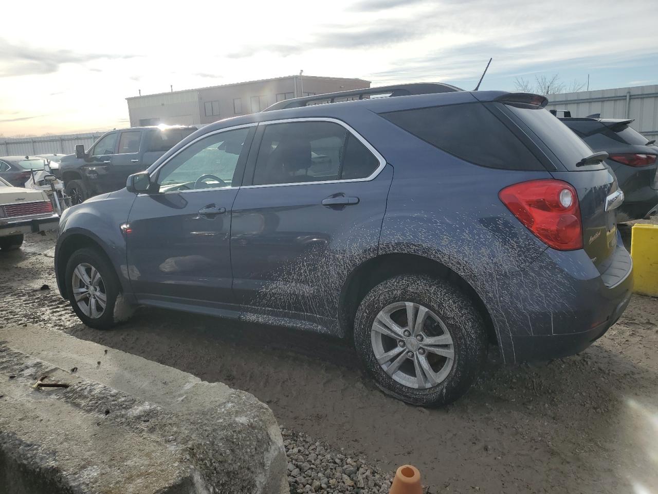 2014 Chevrolet Equinox - Image 2