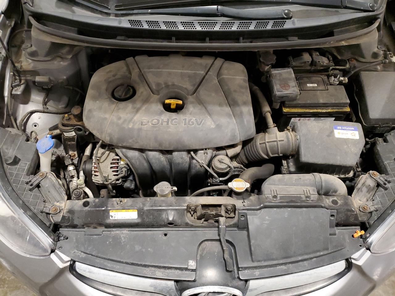 2011 Hyundai Elantra - Image 11
