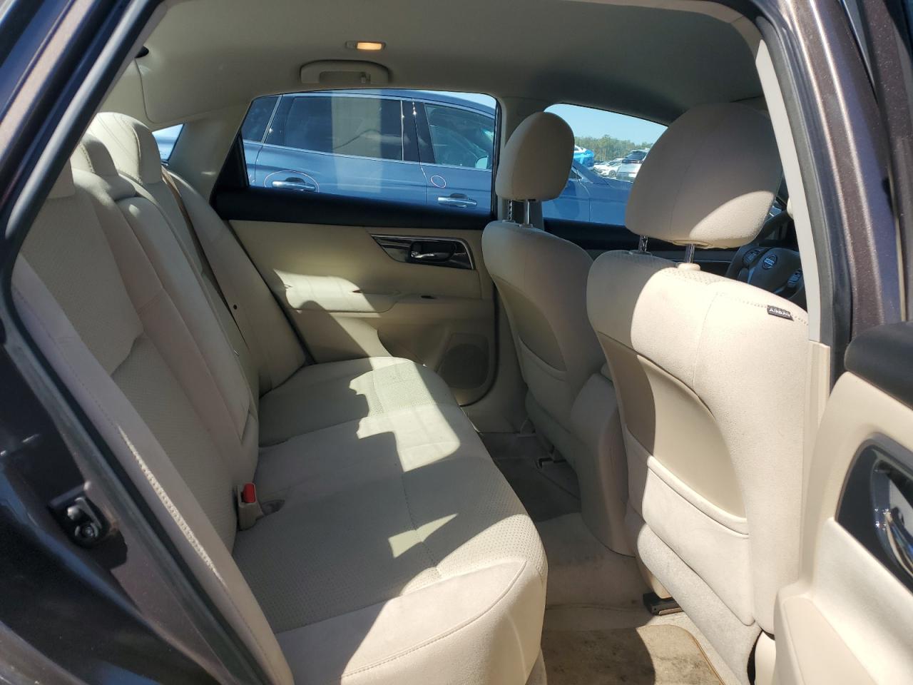 2014 Nissan Altima - Image 10