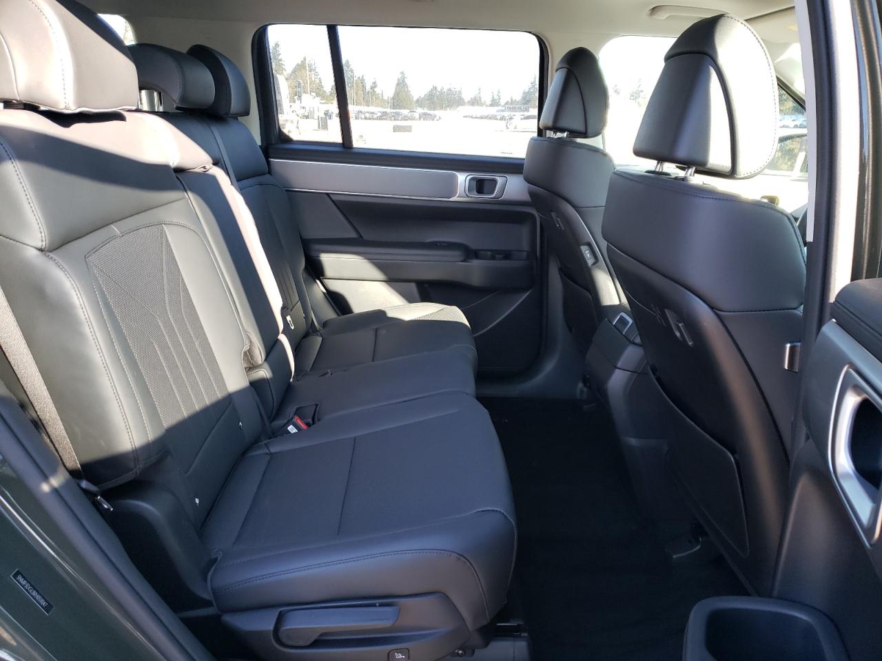 2024 Hyundai Santa Fe - Image 11