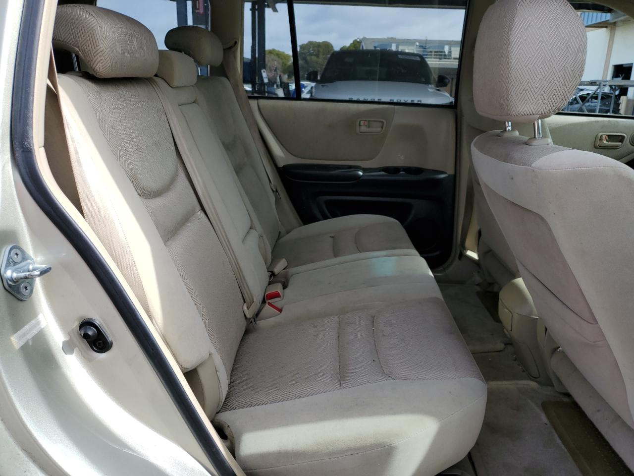 2003 Toyota Highlander - Image 10