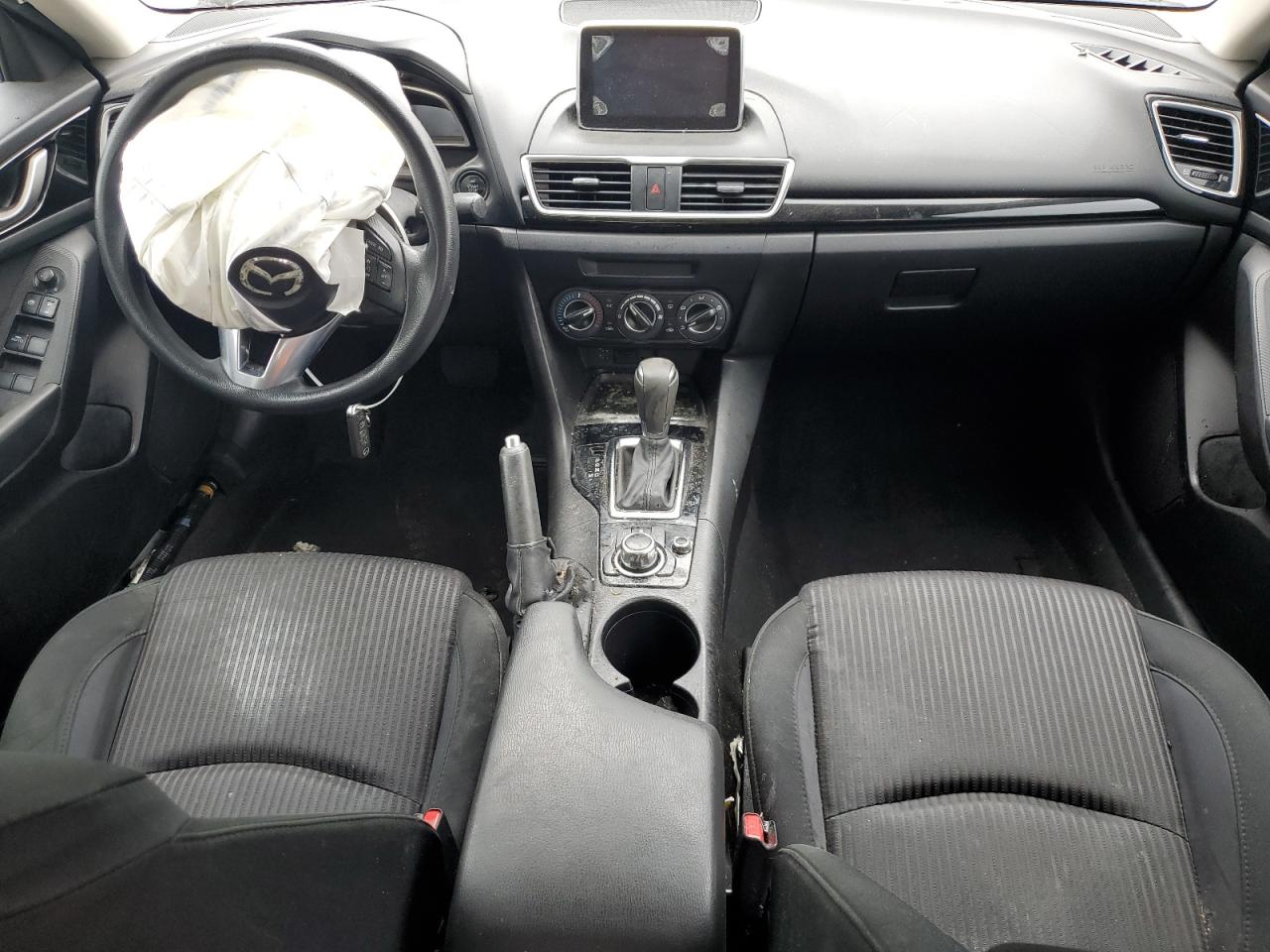 2016 Mazda 3 - Image 8