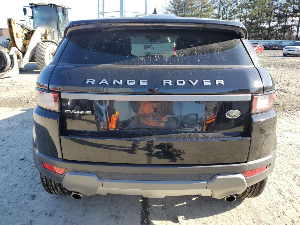 2018 Land Rover Range Rover - Image 6