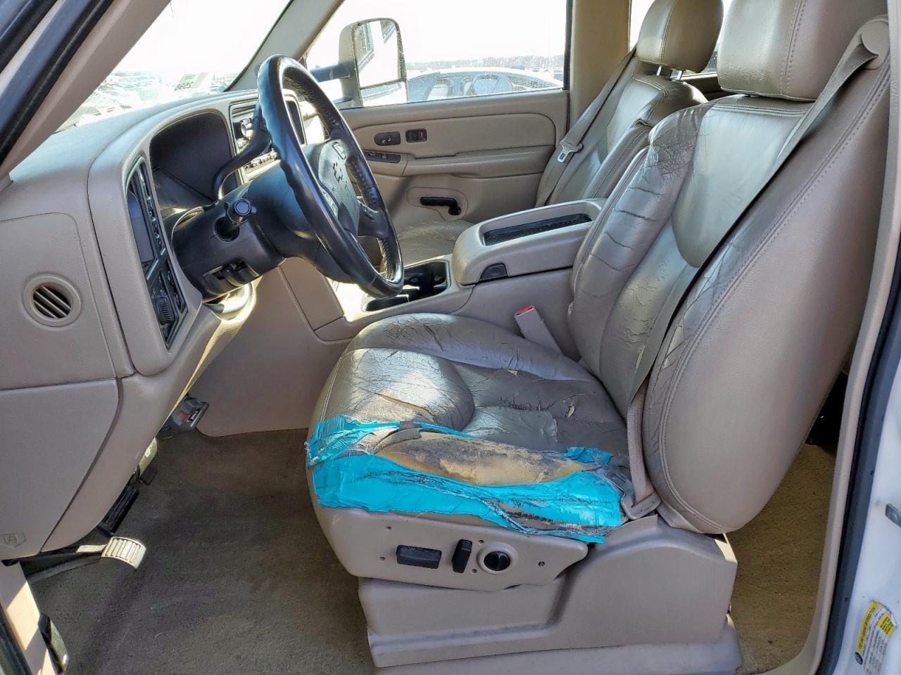 2006 Chevrolet Silverado - Image 7