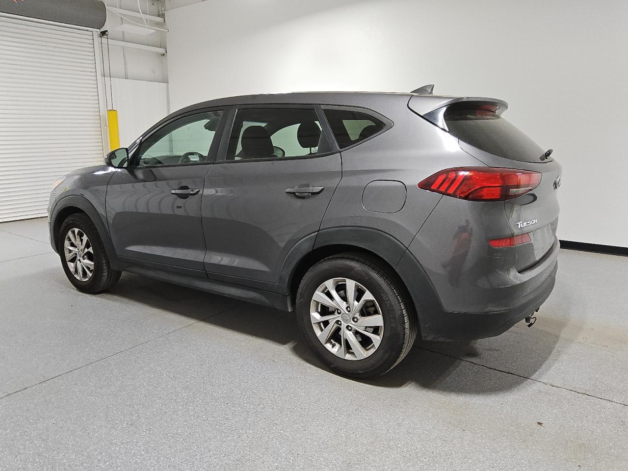 2021 Hyundai Tucson - Image 2