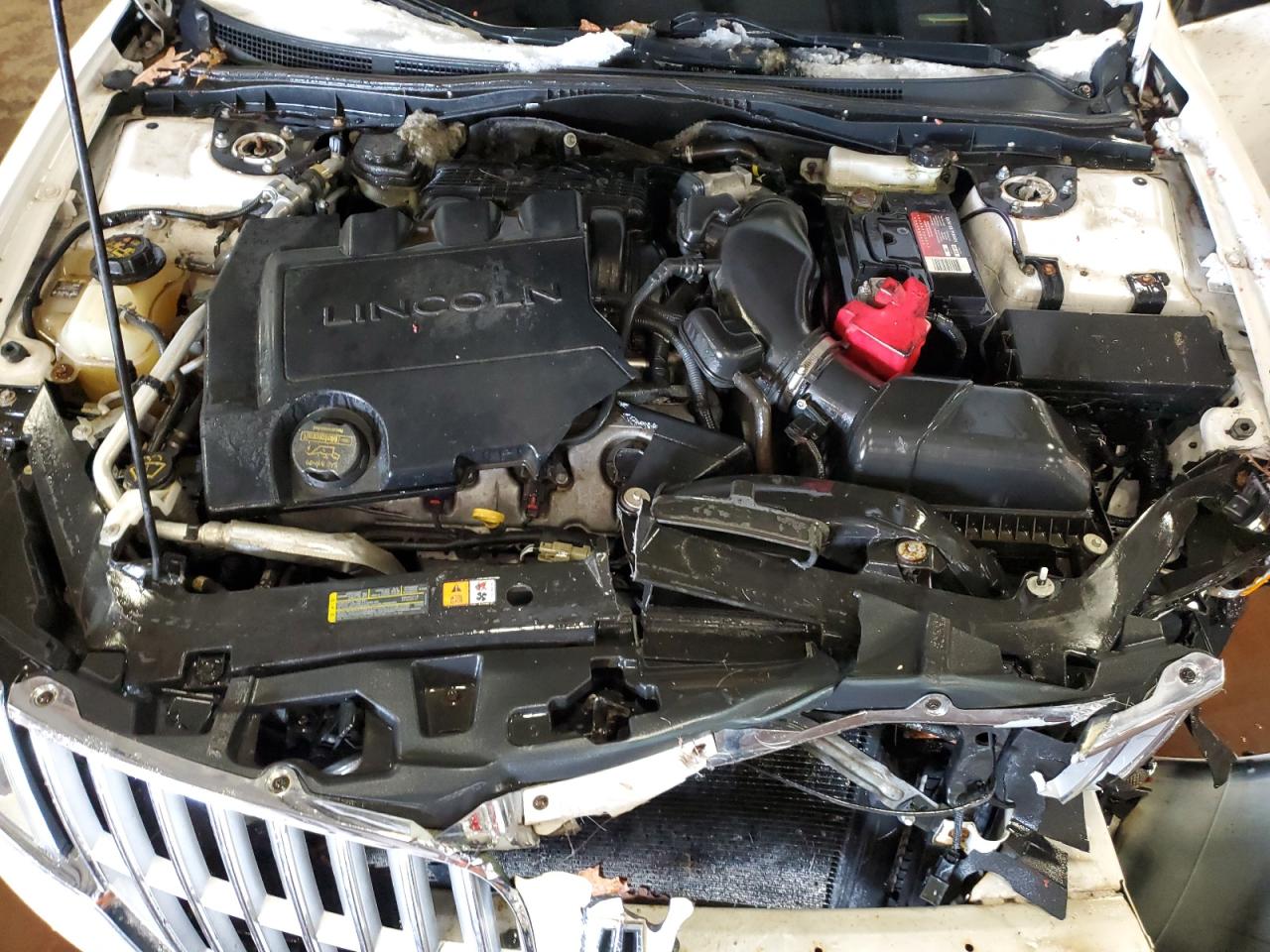 2012 Lincoln MKZ - Image 11