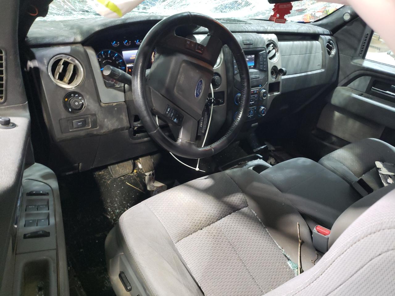 2013 Ford F-150 - Image 8
