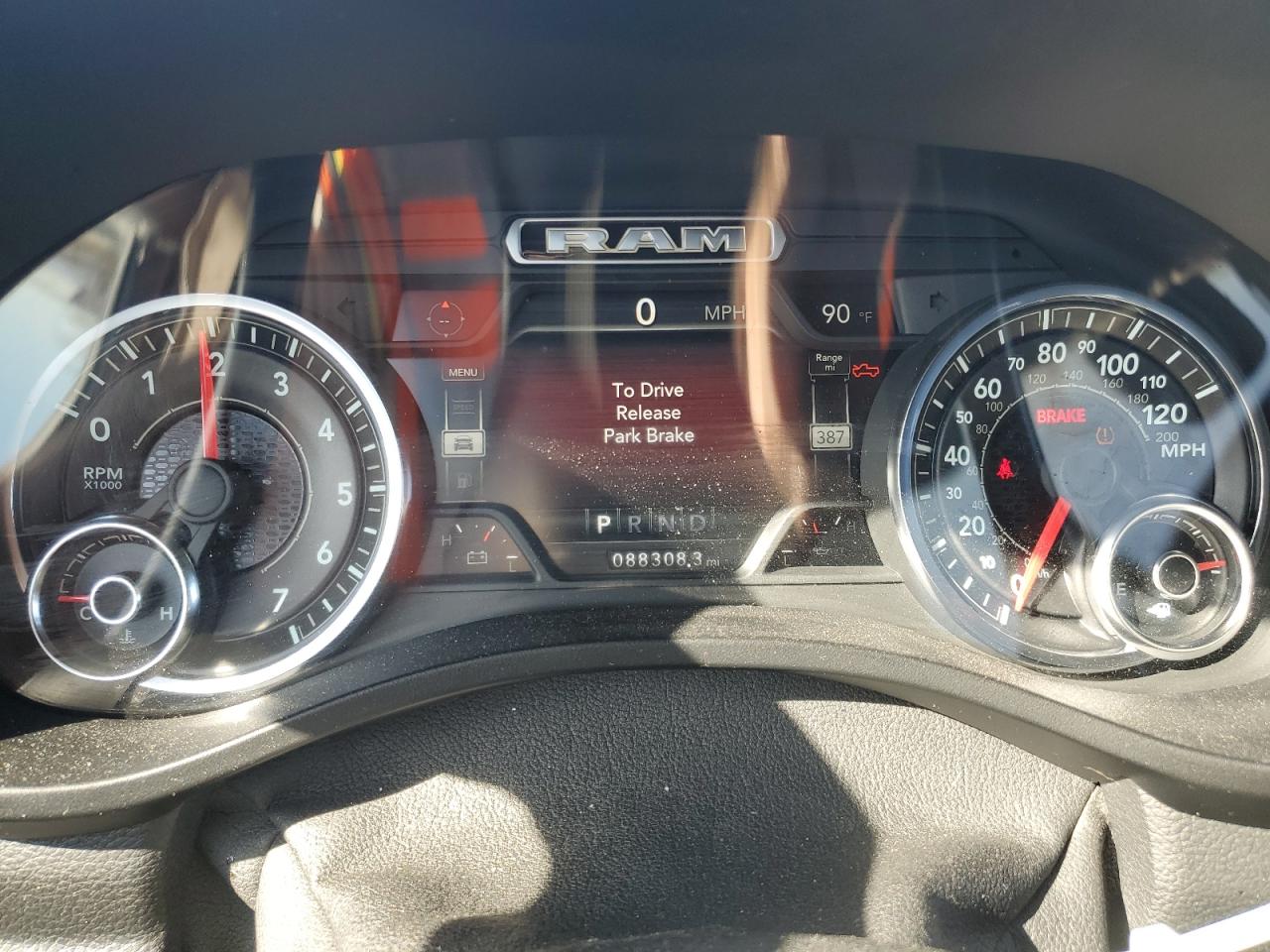2019 RAM 1500 - Image 9