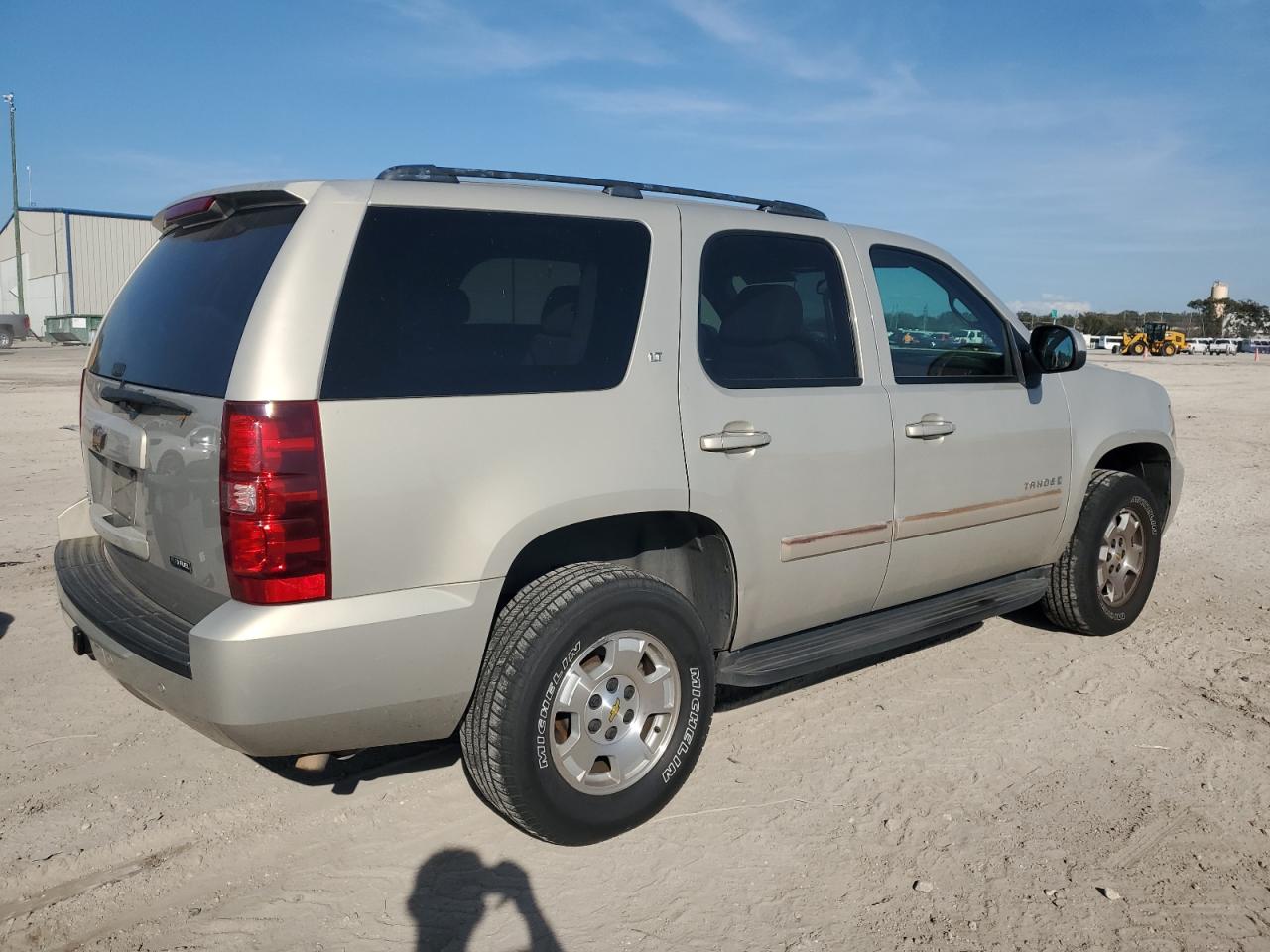 2007 Chevrolet Tahoe - Image 3