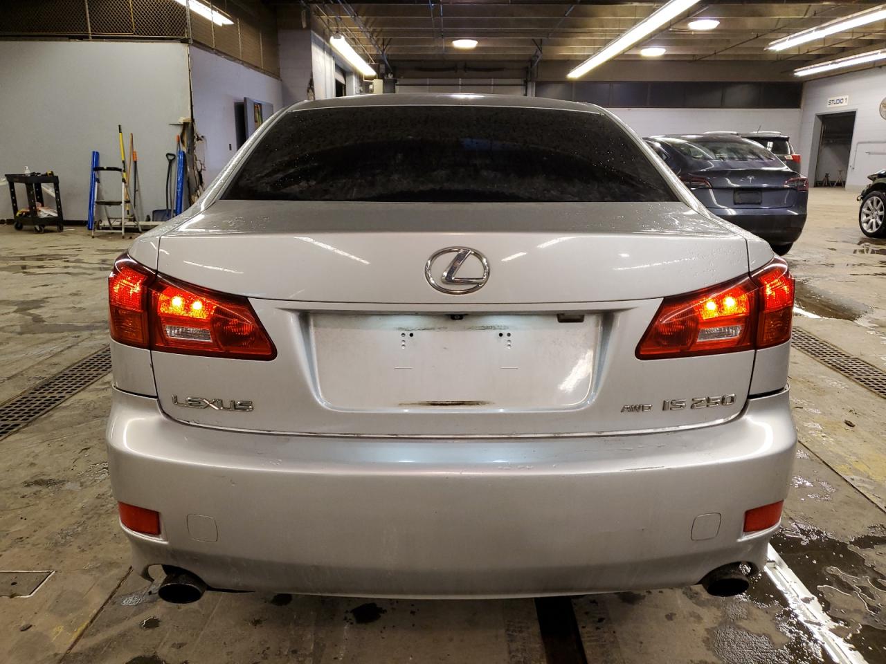 2006 Lexus IS - Image 6