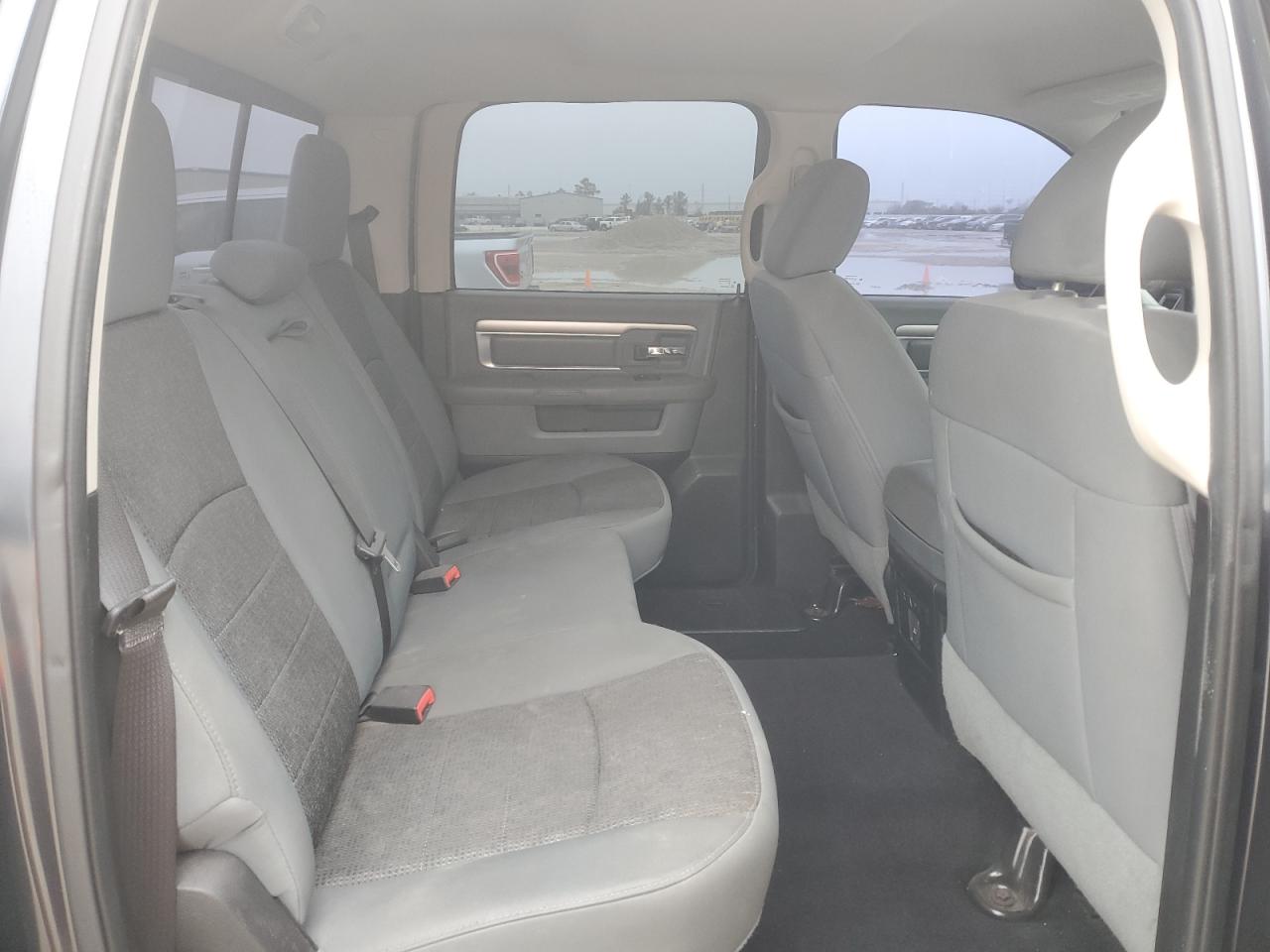 2013 RAM 1500 - Image 10