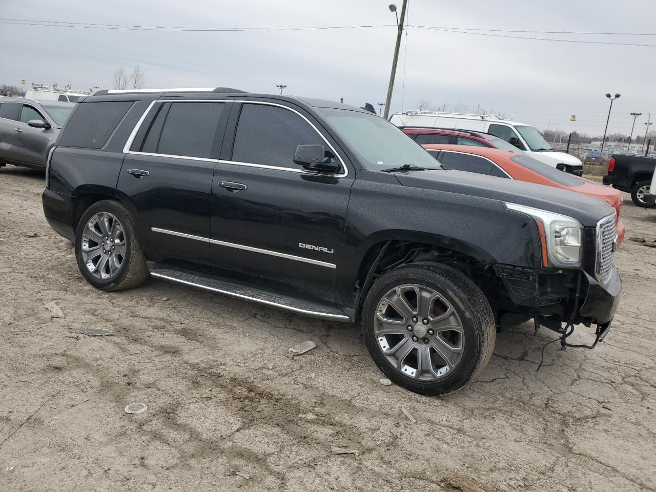 2015 GMC Yukon - Image 4