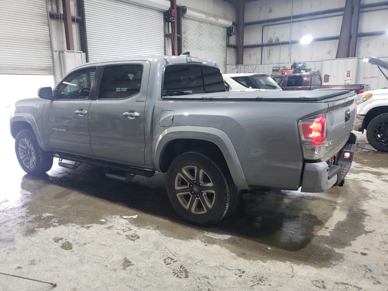 2019 Toyota Tacoma - Image 2