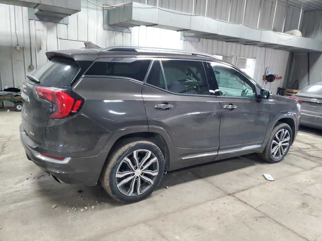 2020 GMC Terrain - Image 3