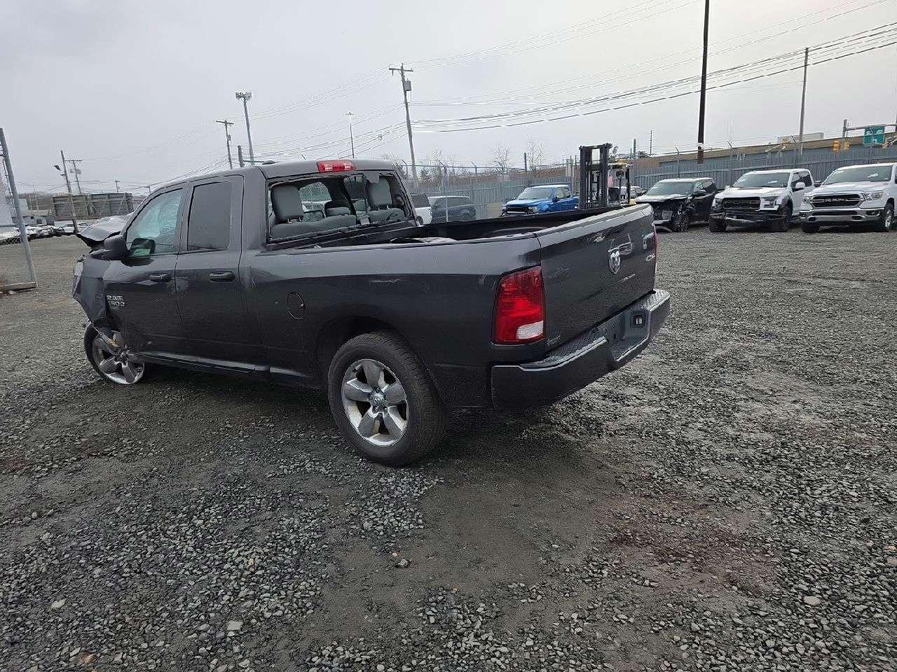 1C6RR7FG5KS518579 RAM 1500 2019